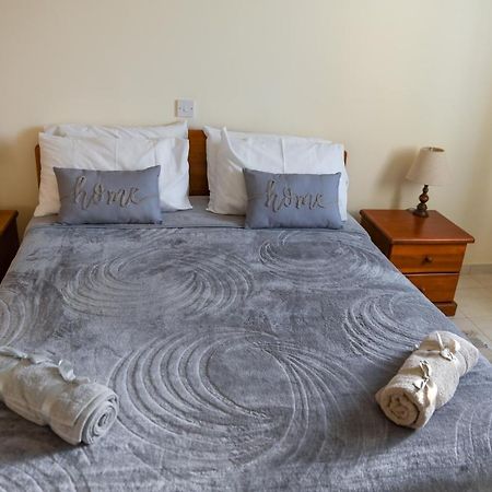 Melania Gardens Apartment 2 Paphos Ngoại thất bức ảnh