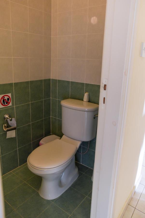 Melania Gardens Apartment 2 Paphos Ngoại thất bức ảnh