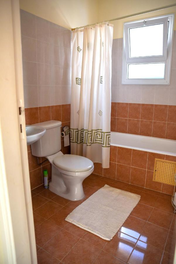 Melania Gardens Apartment 2 Paphos Ngoại thất bức ảnh