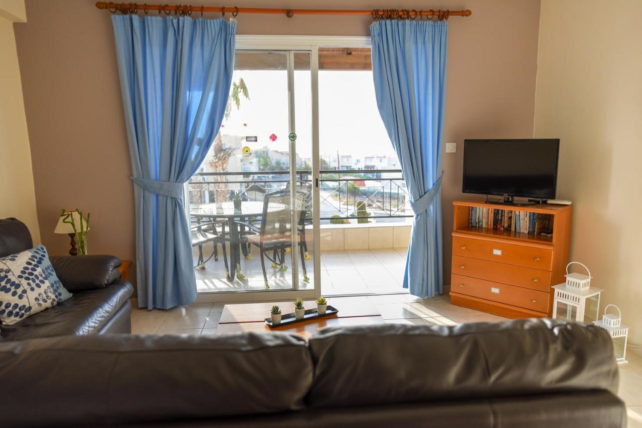 Melania Gardens Apartment 2 Paphos Ngoại thất bức ảnh