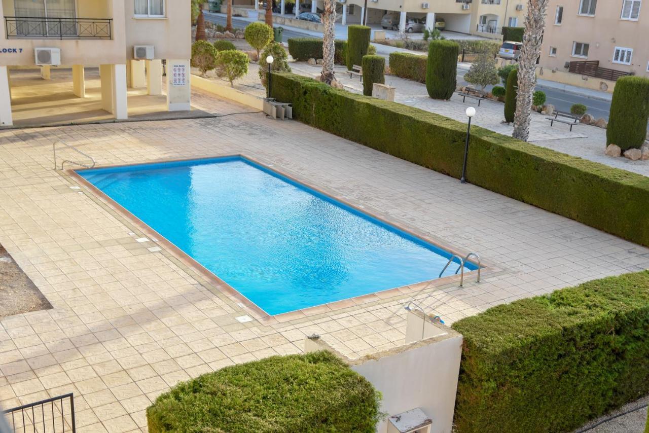 Melania Gardens Apartment 2 Paphos Ngoại thất bức ảnh
